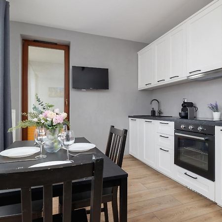Stylish Apartment With Balcony & Parking Cracow By Noclegi Renters Краков Экстерьер фото