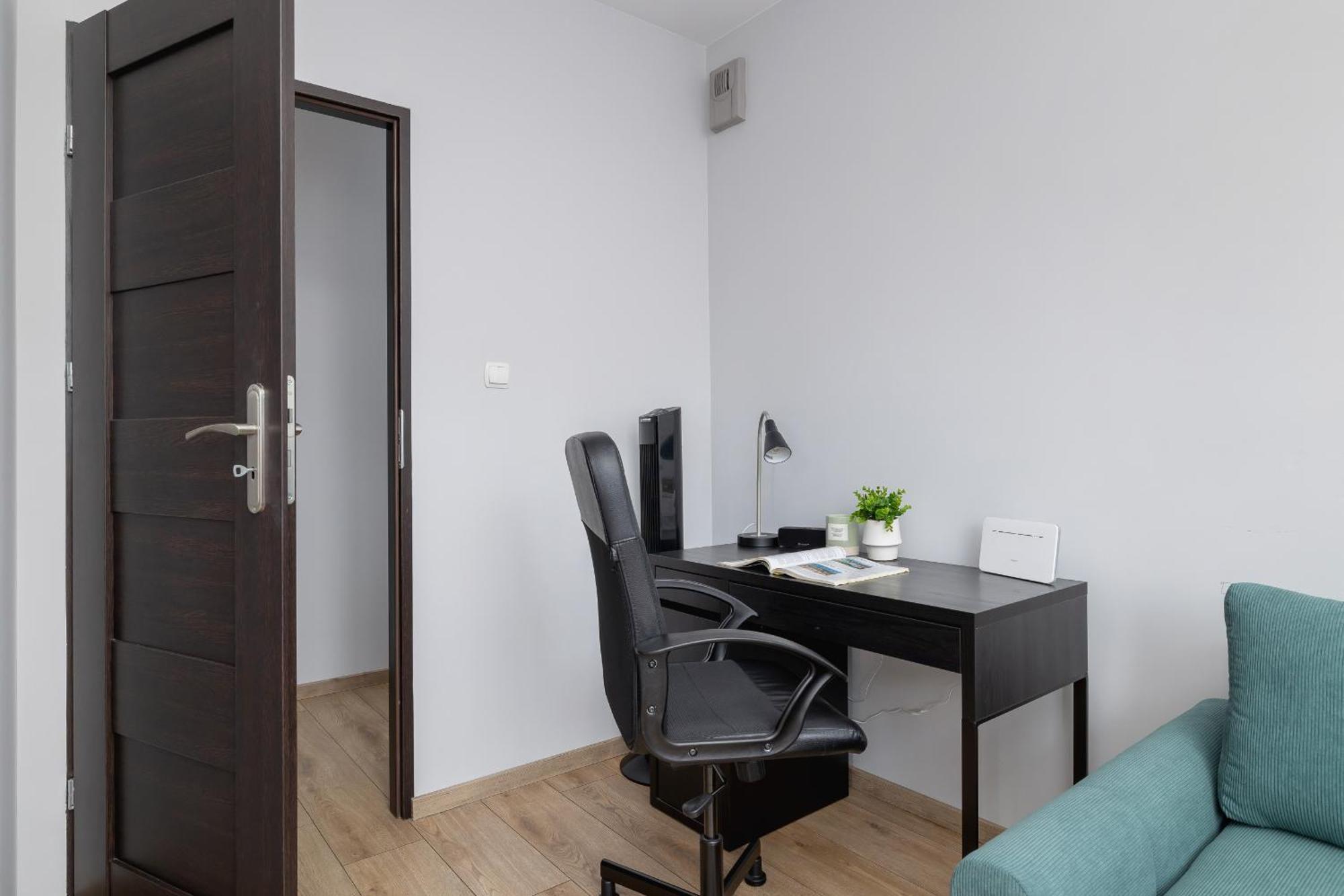 Stylish Apartment With Balcony & Parking Cracow By Noclegi Renters Краков Экстерьер фото